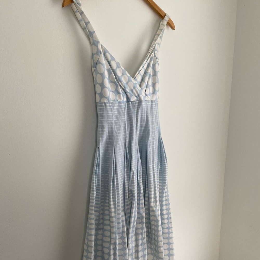 Fit and flareSo much fun to wear. Great condition